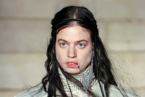 Gucci Gives New Meaning to the Contemporary Obsession With Stars