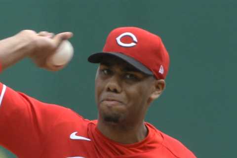 The Reds Take a Big Risk, and Get a Loss for Their Trouble