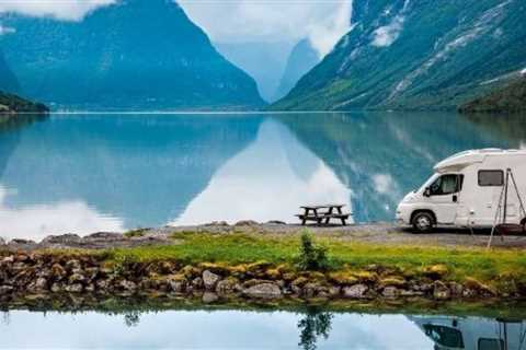 Important Driving Laws to Know When Visiting America