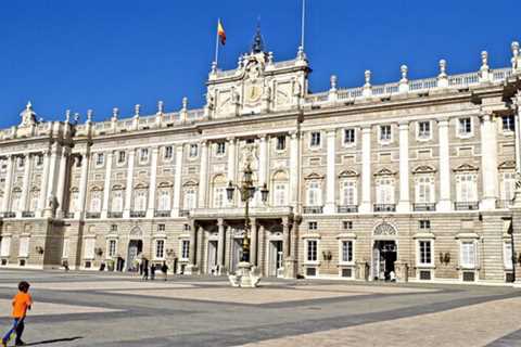 Palacio Real de Madrid (Royal Palace Madrid) A Must Visit in Spain