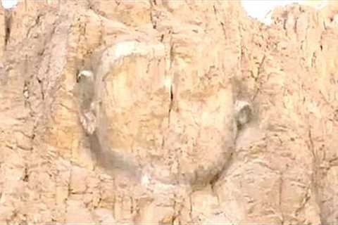 Scientists Just Found A Massive Face Resembling The Great Sphinx Carved Into A Mountain In Egypt