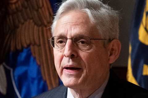 Justice Dept. Orders Agents to Intervene if They See Police Violence