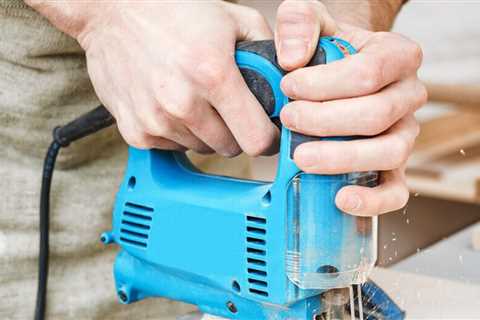 Scroll Saw vs. Band Saw: What’s the Difference?