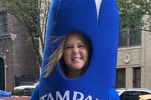 Amy Schumer Responds to Being 'Blamed' for Nationwide Tampon Shortage