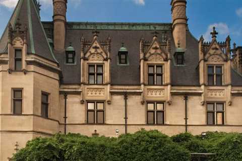 The 50 Most Incredible Mansions Around the World