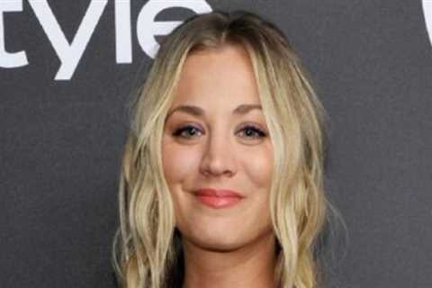 We Forgot Kaley Cuoco Was In ‘Growing Up Brady’ Until We Saw This Throwback Cast Photo