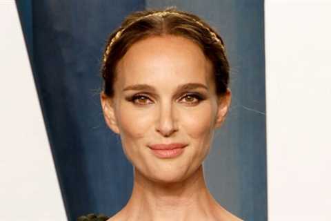 Natalie Portman Sparkles With Husband At ‘Thor: Love &amp; Thunder’ Premiere