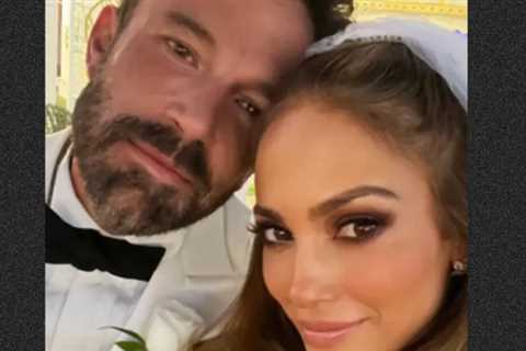 Witness at Jennifer Lopez and Ben Affleck's Las Vegas Wedding Spills New Details