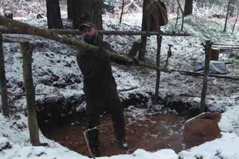 SHELTER BUILDINGS IN THE WOODS. SURVIVAL SKILLS.BUSHCRAFT SKILLS. 5 SHELTER MADE OF STONE AND WOOD