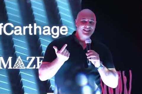 نعيش حتى كان إنجم نموت و مانعيشش وأنا ميت من داخل | Mohamed Ali Ben Hadji | TEDxUniversityofCarthage
