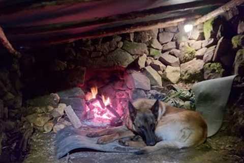 Survival Skills - Overnight Bushcraft Winter Camping in my Stone Shelter, Campfire Cooking, Diy