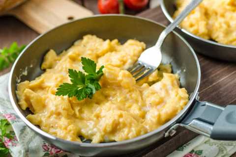 Martha Stewart’s Secret To Fluffy Scrambled Eggs Is Surprisingly Simple