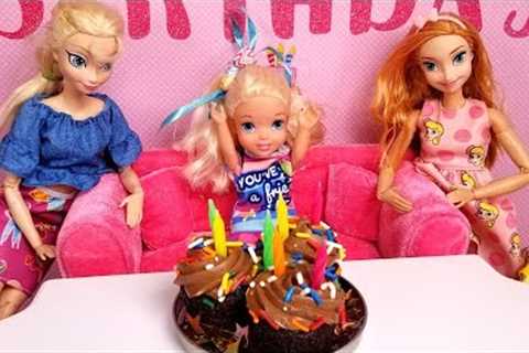 Elsa's BIRTHDAY - Special guests ! Elsa &amp; Anna toddlers - party - pinata - Barbie - cake - gifts