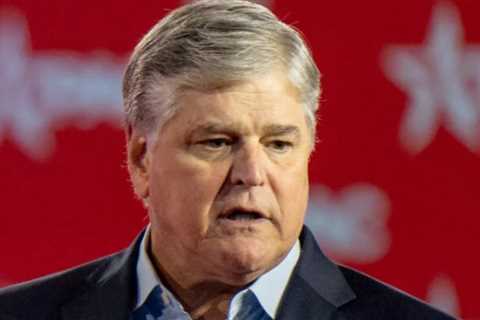 Network Rumors Say Sean Hannity Supposedly Battling Fox News Co-Workers, Apparently Scared For His..