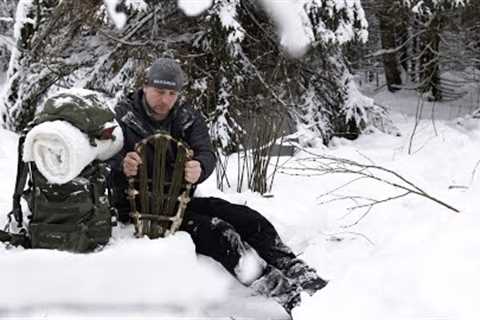 Top Nine Bushcraft &amp; Woodcarving Skills Best Ever - Winter Camping - How To - Survival Tips