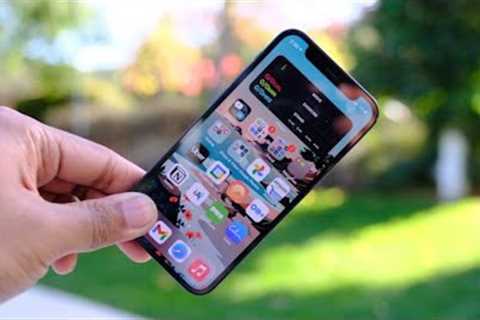 4 Best Small Phones You Can Buy in 2022