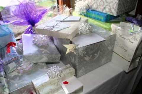 gift-wrapping-ideas-for-wedding-gifts