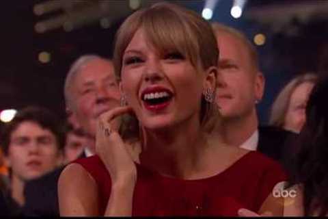 Taylor Swift Sweeps The Music Awards 2013