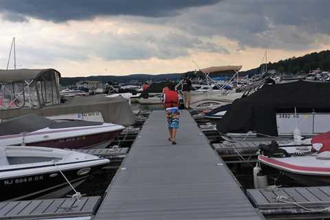 Greenwood Lake Boat Rental: Family Reunion Fun and Swimming