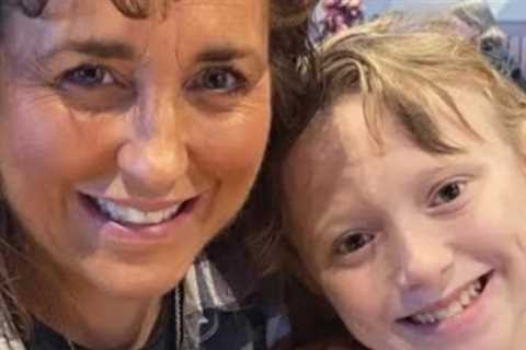 What Really Goes On At The Duggars' Church?