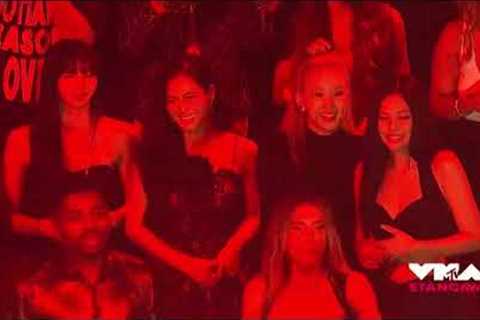BLACKPINK + many artists Reaction to Nicki Minaj Perfomance at MTV Video Music Awards 2022 1080p HD