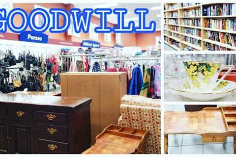 GOODWILL IS OPEN!!! SHOP WITH ME