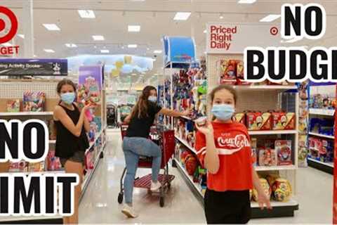 THE TARGET NO LIMIT , NO BUDGET SHOPPING CHALLENGE | SISTER FOREVER