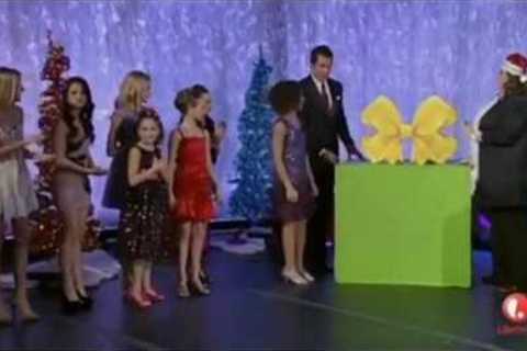 Dance Moms - Abby's Christmas Gift To All Girl - Christmas Special