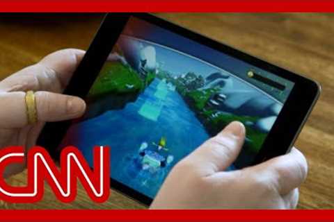 See how one doctor uses video games to treat long-haul Covid symptom