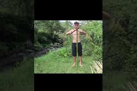 #shorts Build a shelter above the river.#DIY #shelter #survival #skill