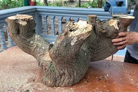 Amazing Idea Of Recycling Wood From Dry Stump Removed // Build Outdoor Wooden Table For Garden - DIY