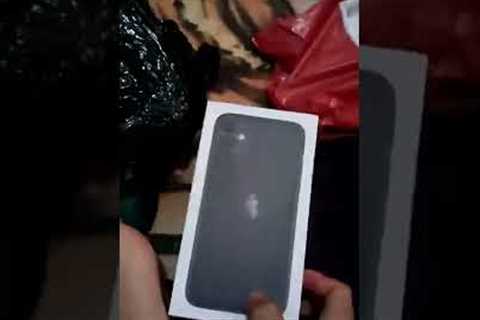 Unboxing IPhone 11 Review ( ‎@Channel Product Review  ) (2)