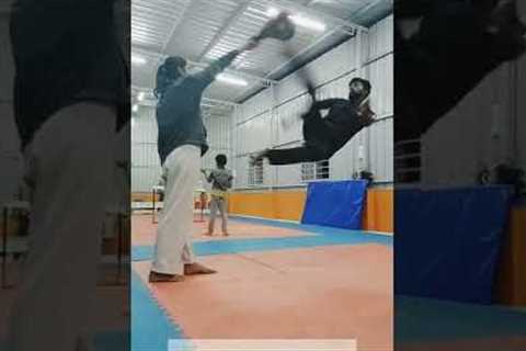 540 kick #reels #trending #taekwondo #youtubeshorts #kick #fight #martialarts #fitness