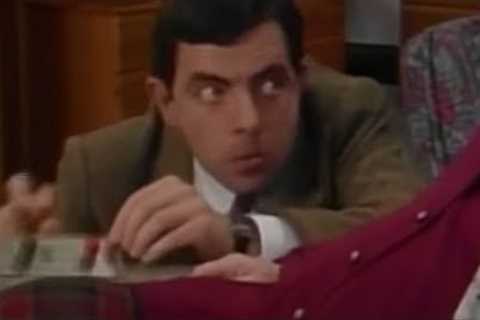 Mr Bean's Armchair PRANK! | Mr Bean Funny Clips | Mr Bean Official