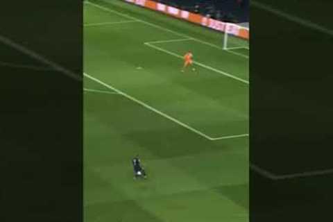 Neymar angry with Mbappe 😤