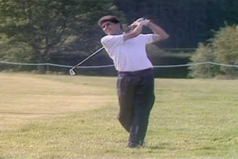 Bizarre golf shot --Jose Maria Olazabal