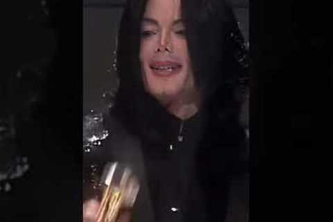 Beyonce Presenting An Award To Michael Jackson Insta moonwalklegacy #Shorts