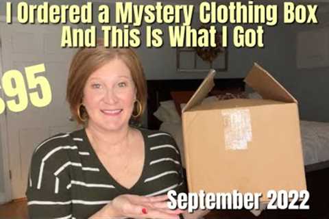 Fashom | September 2022 | Mystery Clothing Box