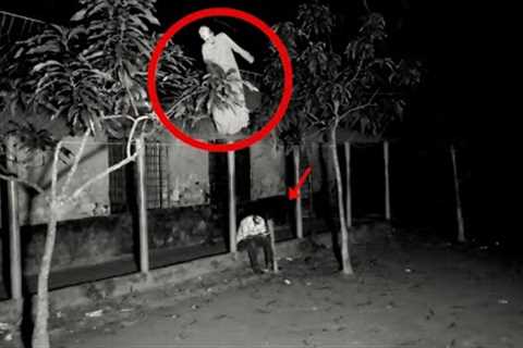 Watch the ghost attack on Chowkidar late at night ||#cctv #cctvfootage