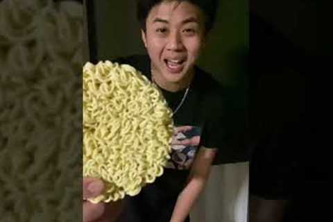VIRAL RAMEN HACK #SHORTS