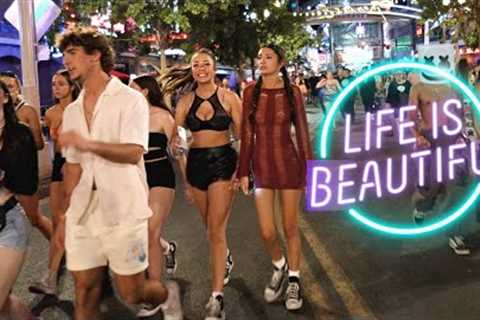 Fremont Street Las Vegas at night [4K] Life is beautiful 2022 weekend