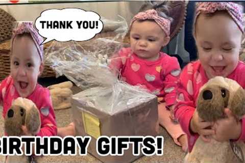 Kendall unboxing her first birthday gifts! Napakaswerteng bata!