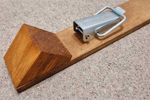 An extremely ingenious woodworking artisan's method