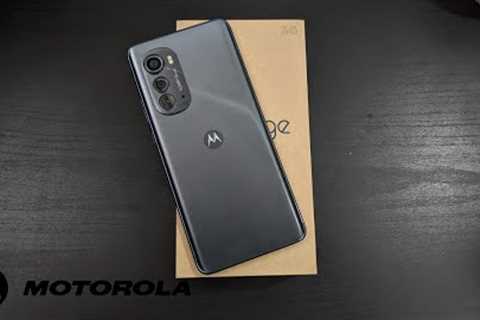 Motorola Edge 2022 Unboxing &amp;  First Look- Pixel 6a Killer?