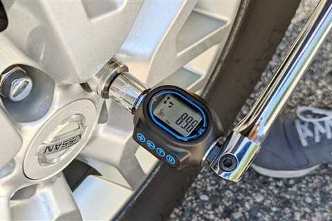 This Digital Torque Wrench Adapter Is Essential for DIY Mechanics