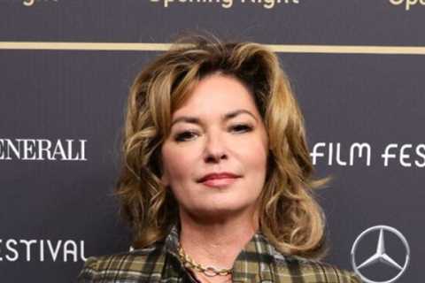Shania Twain Channels Her Inner Drag Queen With Daring Pink Wig In New Music Video