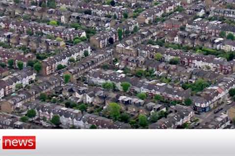 More mortgage providers pull deals over rate rise fears