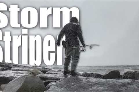 Fall Run Nor'Easter Storm Striped Bass - Long Island Surf Fishing - Smooch and Release