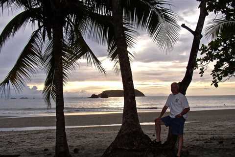 8 Things to Do in Manuel Antonio, Costa Rica (+Best beaches)
