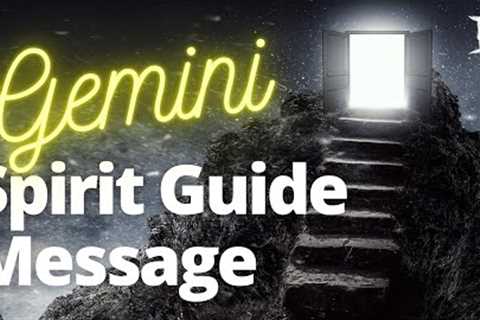 GEMINI - 🧿 YOUR GUIDES HAVE AN IMPORTANT MESSAGE FOR YOU! | October Tarot Card Reading!